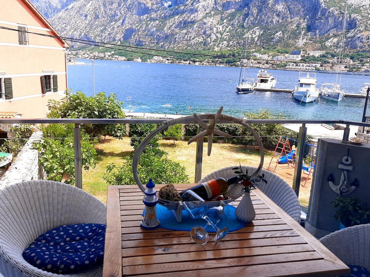 Blue Eye, Prcanj Kotor Luaran gambar